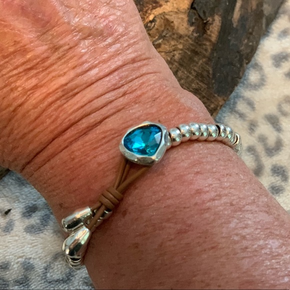 Silver bracket - Picture 2 of 2